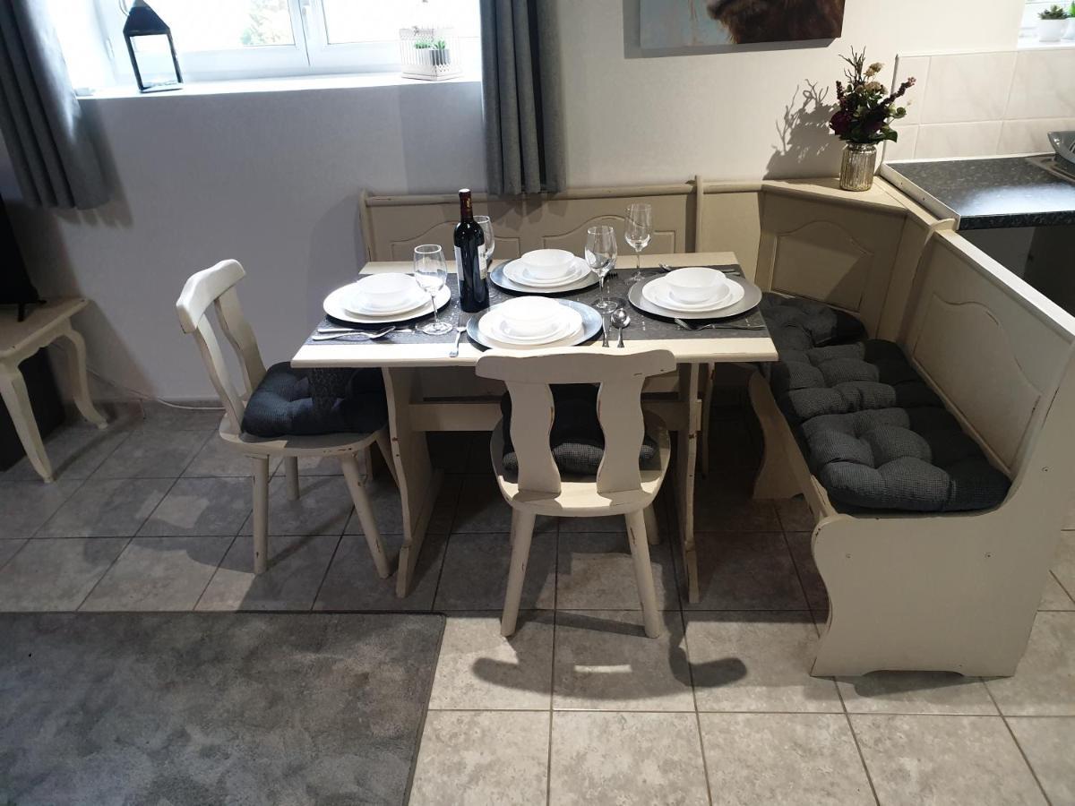 Les Gages Villa Brece  Eksteriør bilde